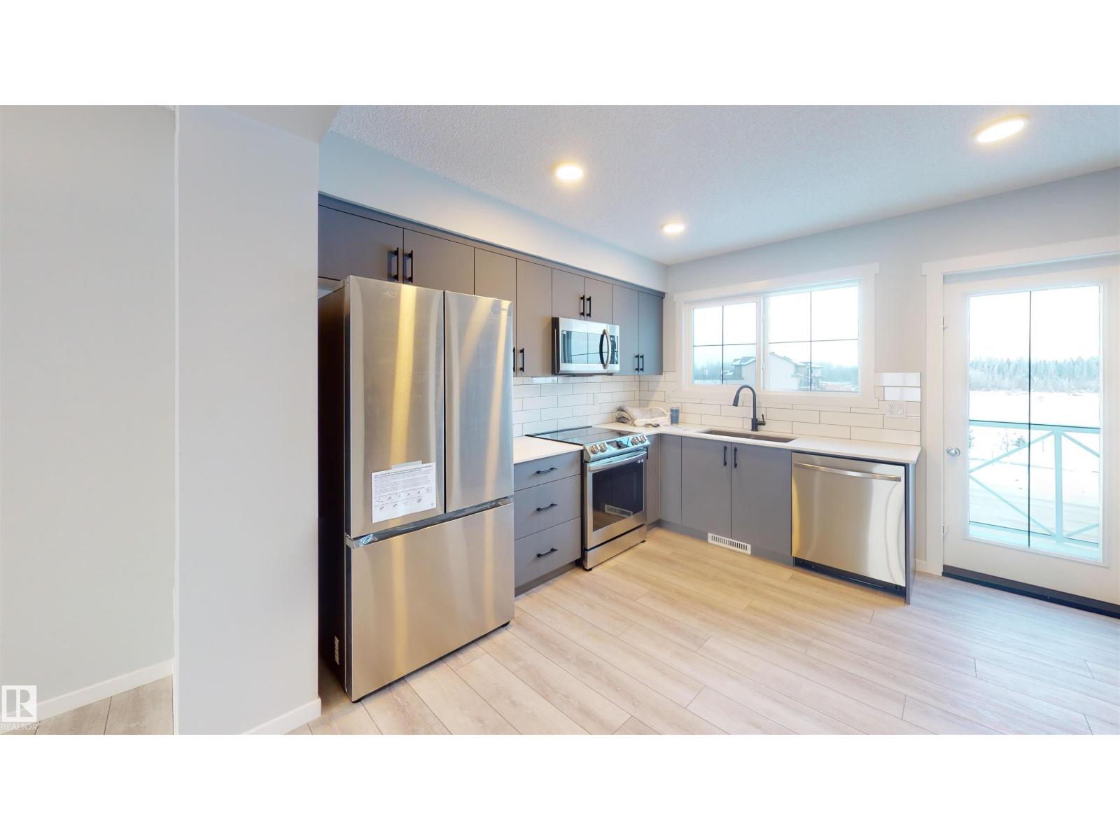 6 ELIZABETH GD, Spruce Grove