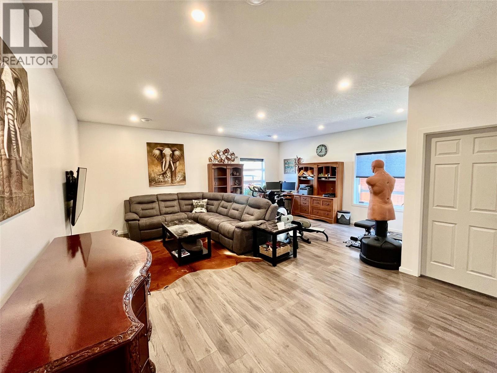  731 Parksville Street, Sicamous