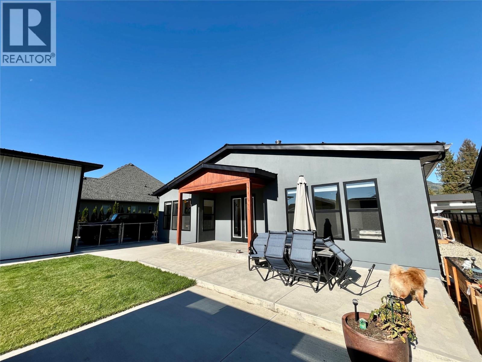  731 Parksville Street, Sicamous