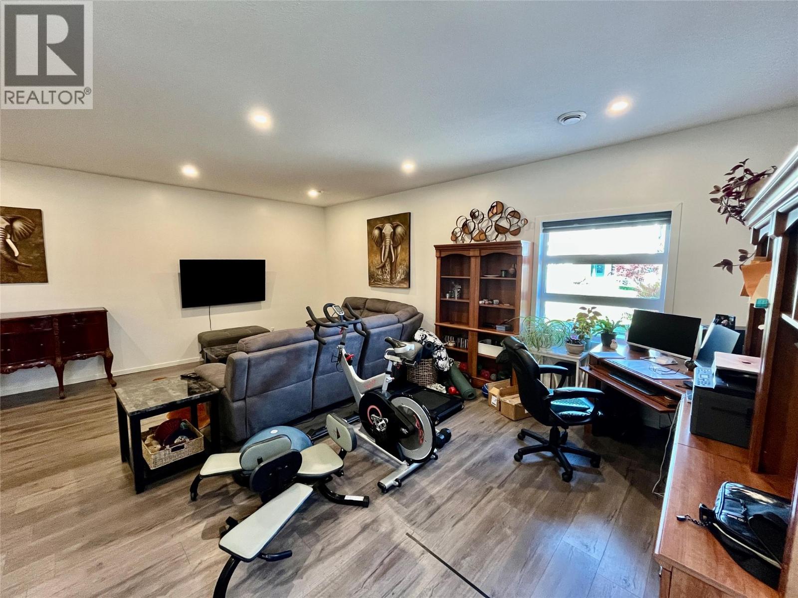  731 Parksville Street, Sicamous