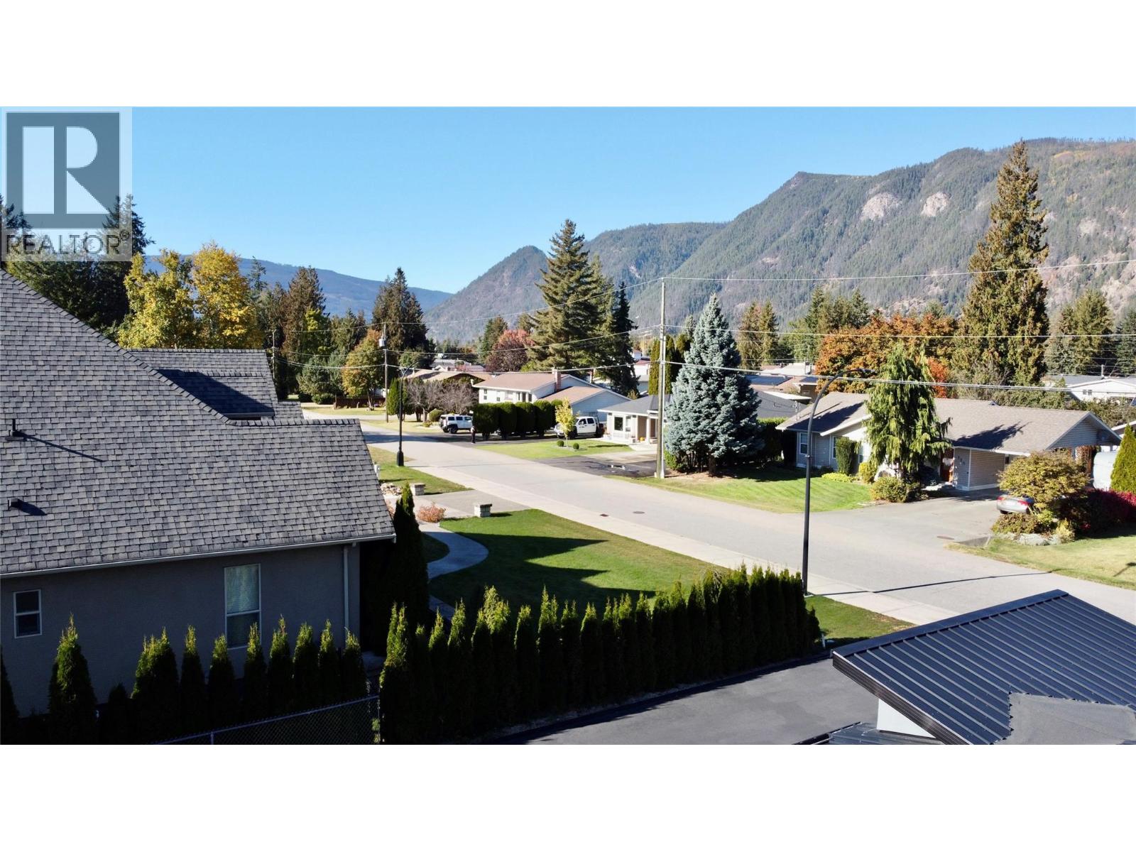  731 Parksville Street, Sicamous