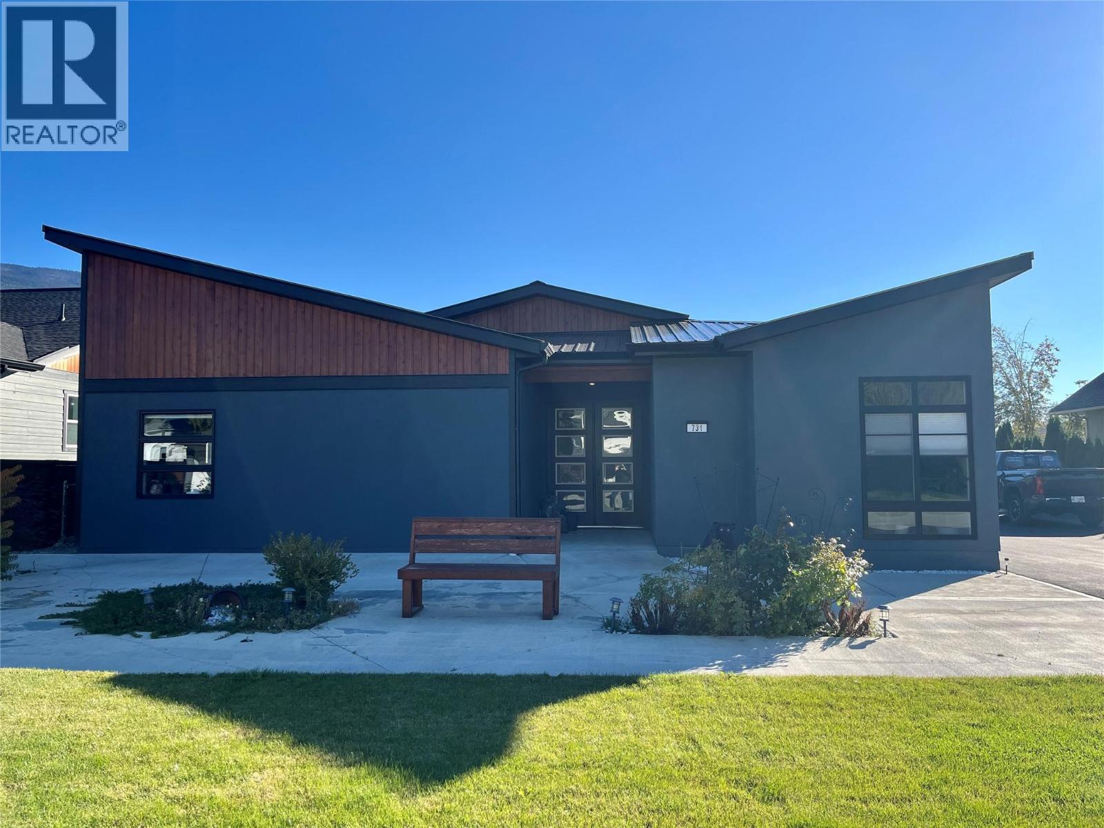  731 Parksville Street, Sicamous