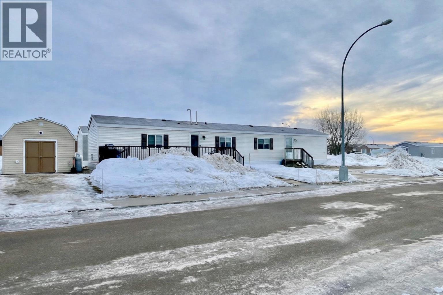 8112 85A AVENUE, Fort St. John