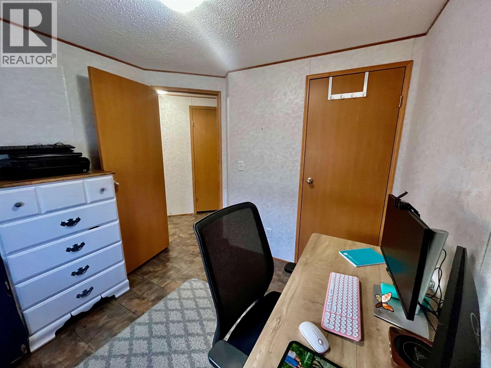 8112 85A AVENUE, Fort St. John