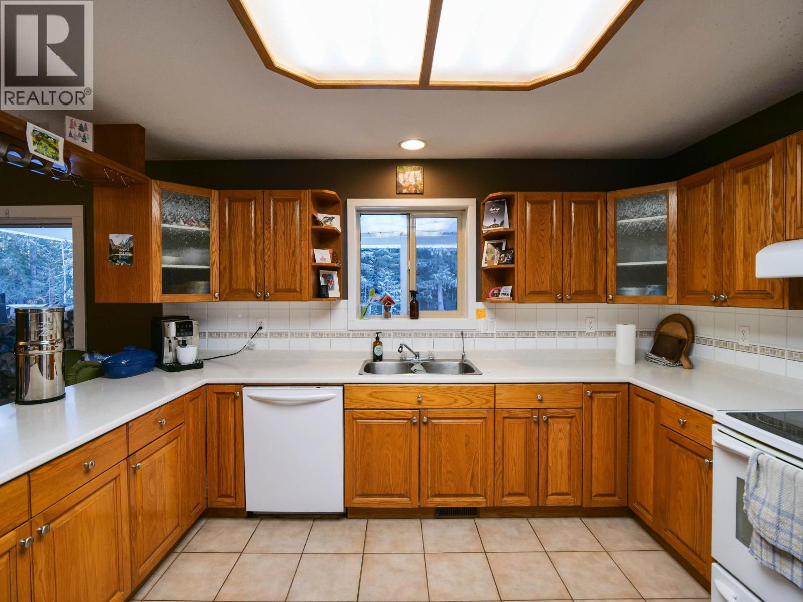 1282 OMEGA ROAD, Quesnel