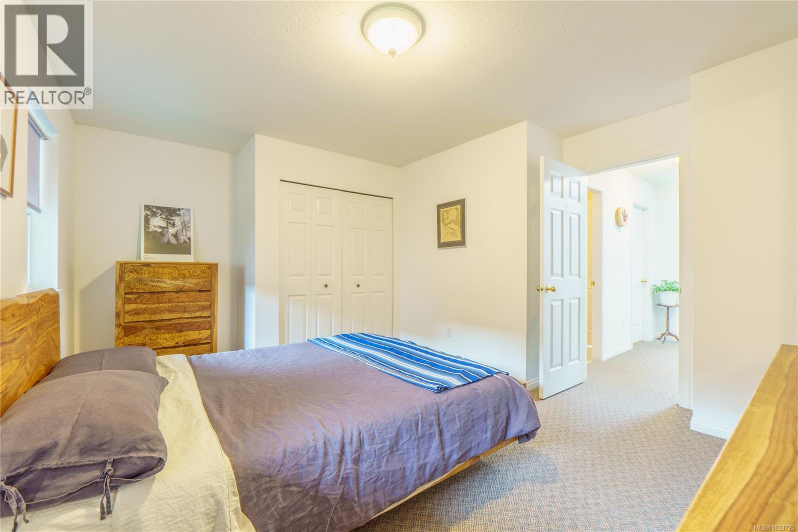 2 1553 Larch Rd, Ucluelet