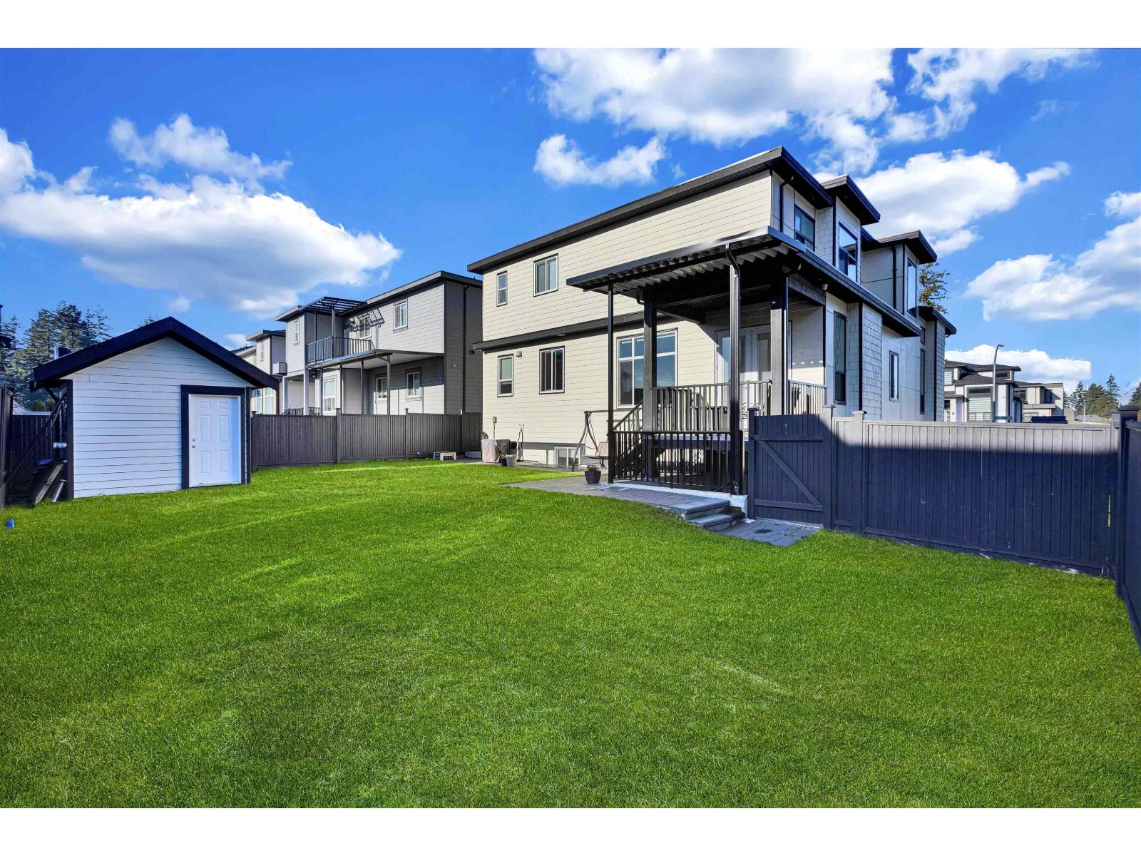 19774 33 AVE, Langley