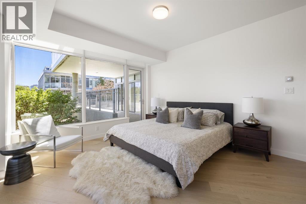 Single Family House for Sale in   Waterfront Mews SW Chinatown Calgary 