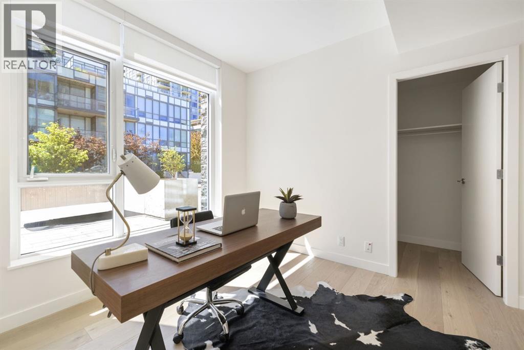 Single Family House for Sale in   Waterfront Mews SW Chinatown Calgary 