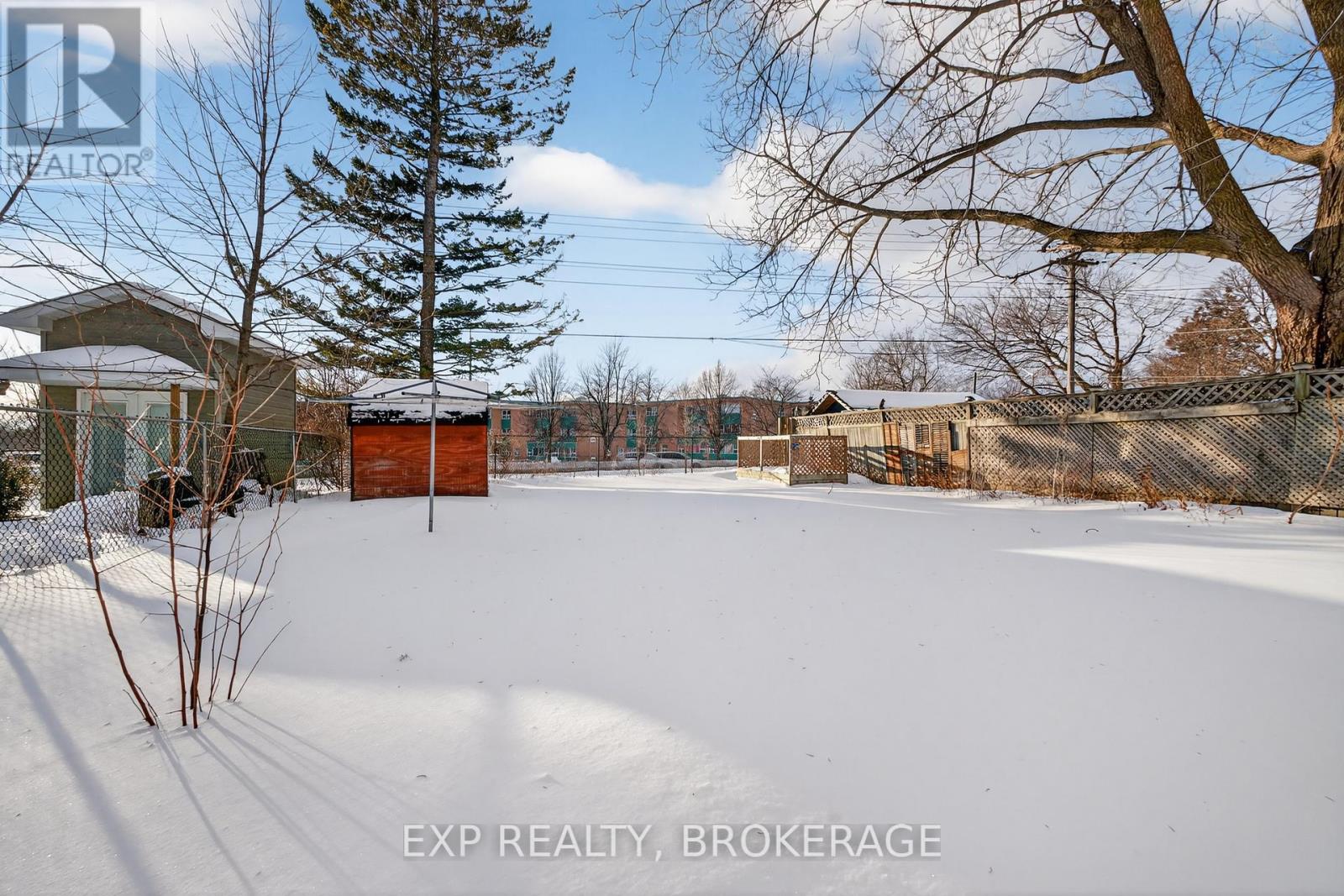 340 PALACE ROAD - 25
