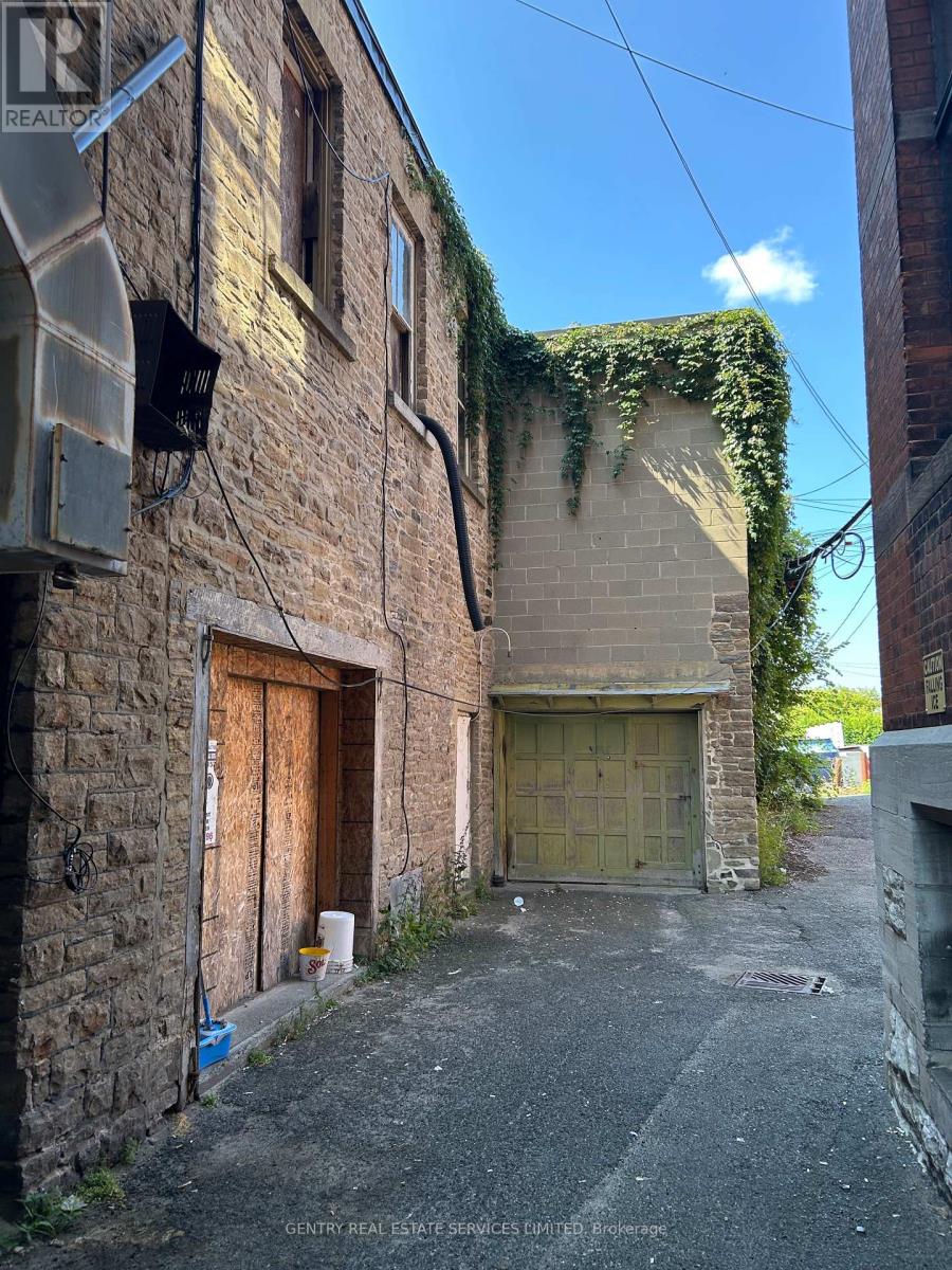 2-4 COURT HOUSE AVENUE - 4