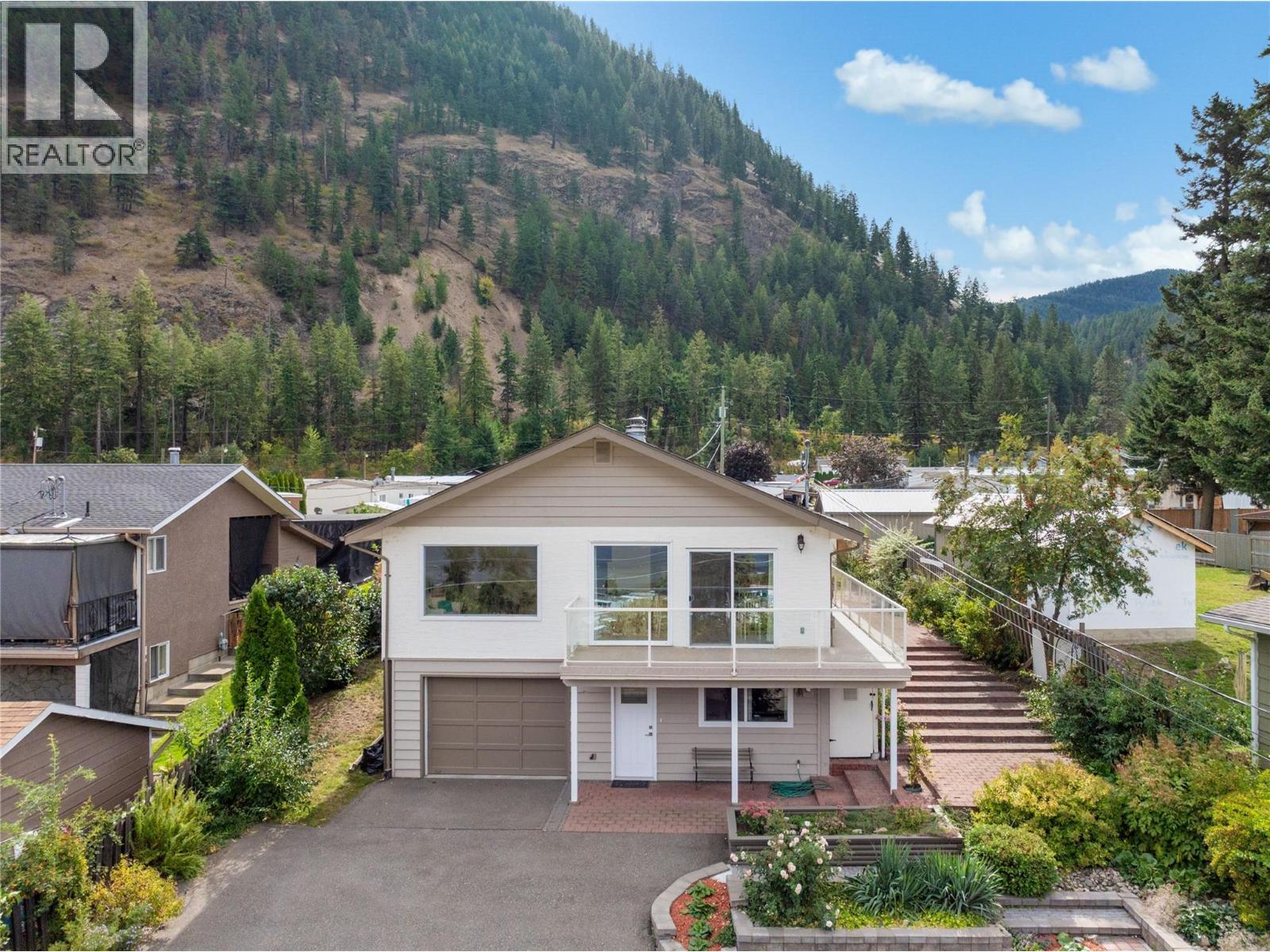 1225 Bay Drive, Chase