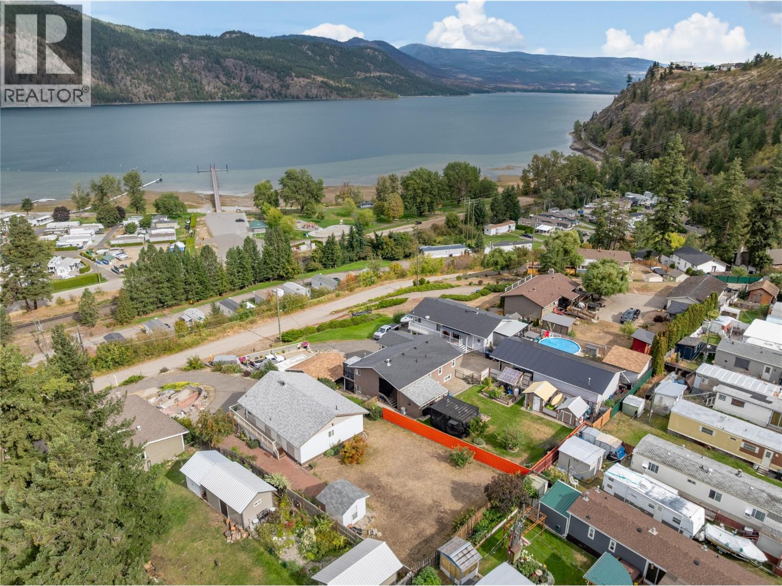 1225 Bay Drive, Chase