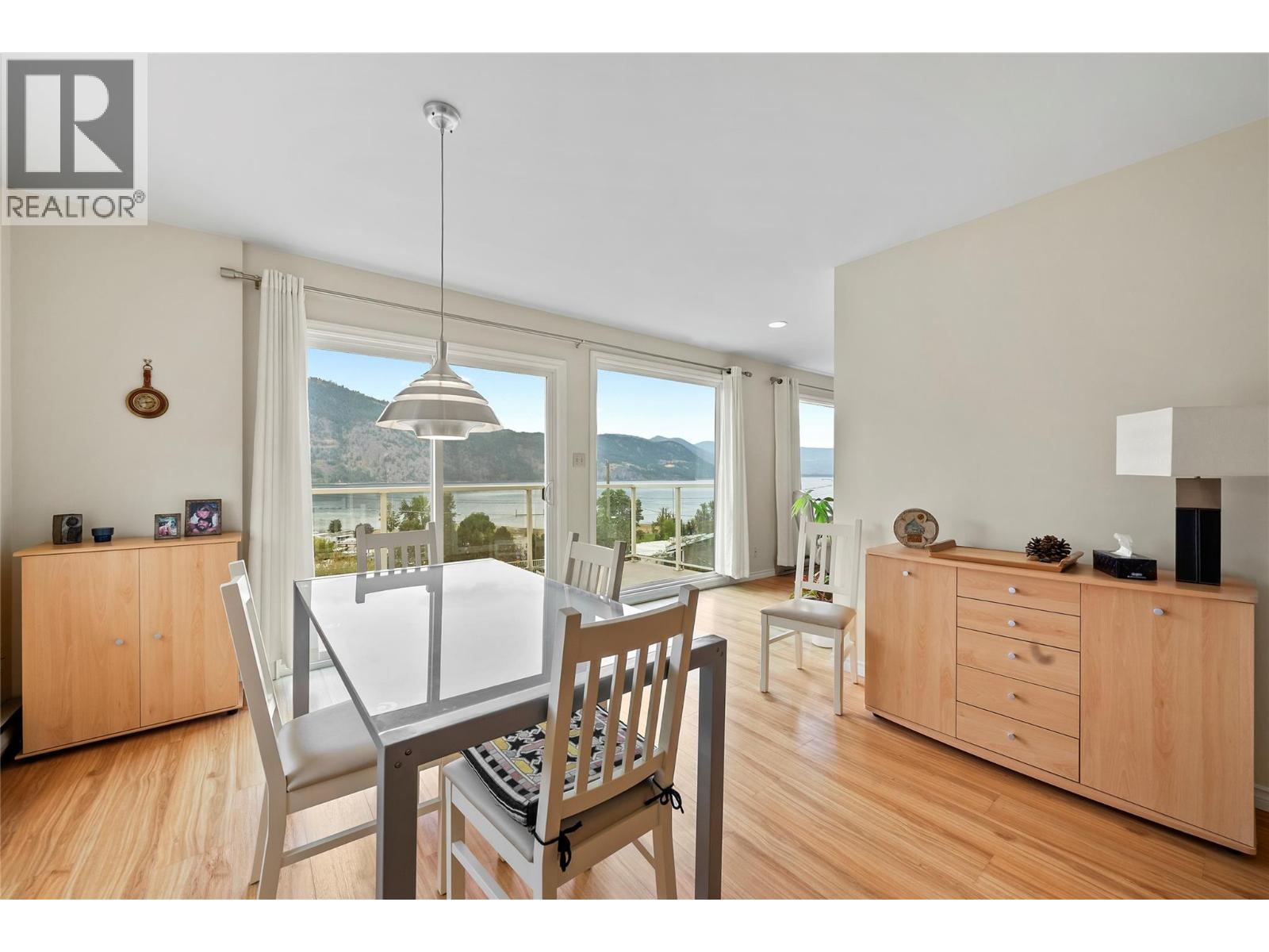 1225 Bay Drive, Chase