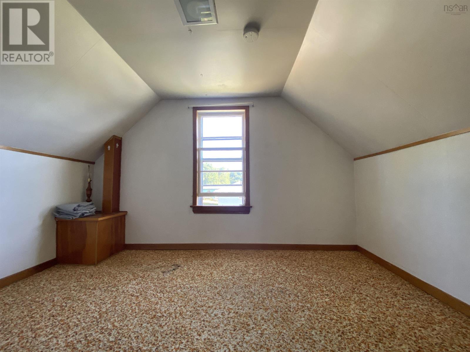 Property 33 of 41 of 8394 Highway 3