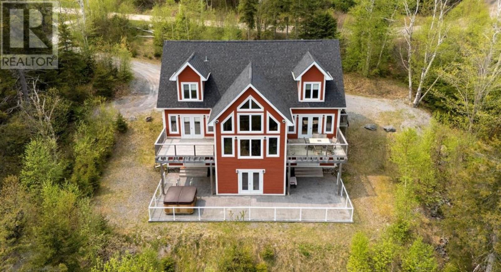 60 Lakeview Drive - 1