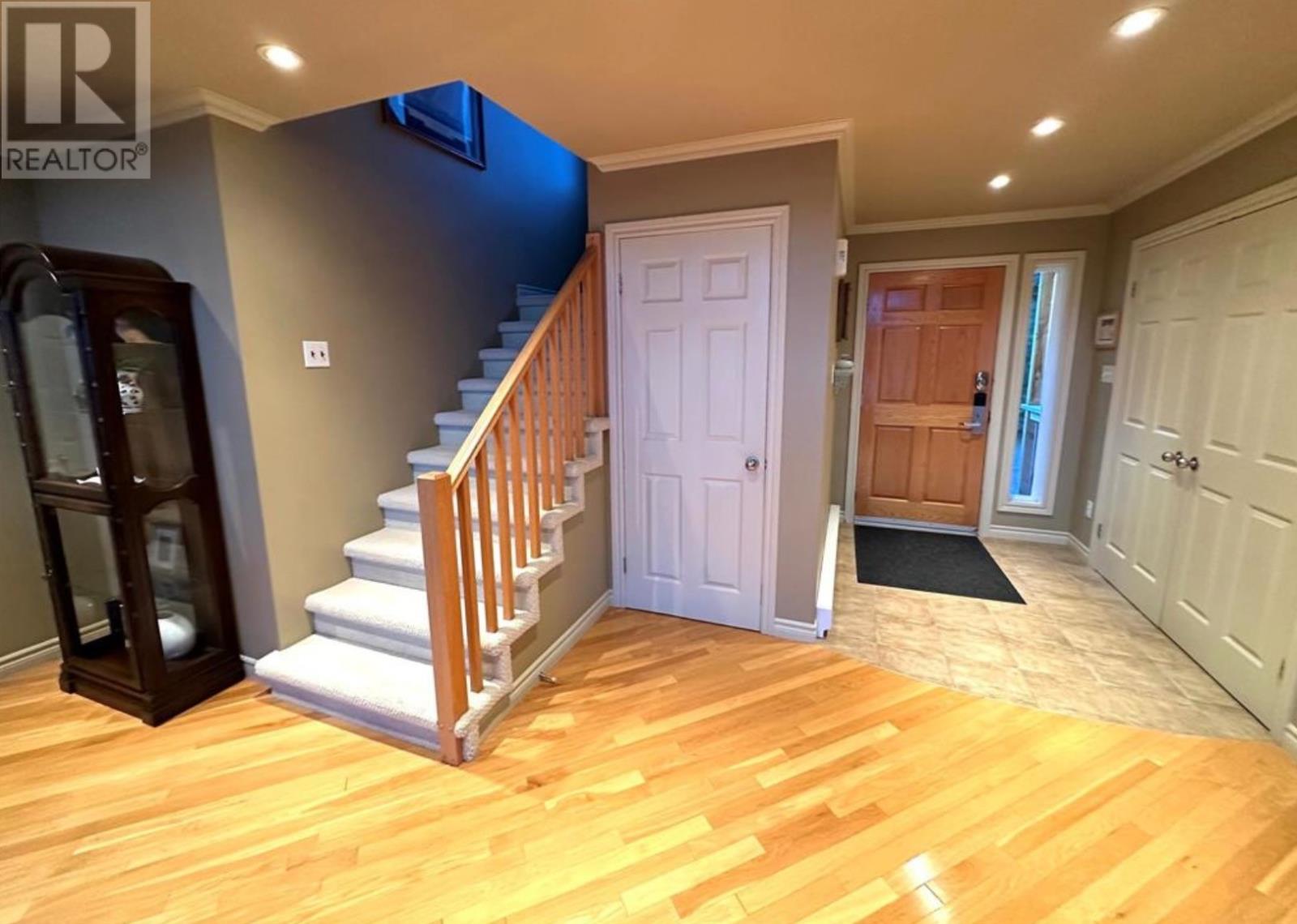 60 Lakeview Drive - 27