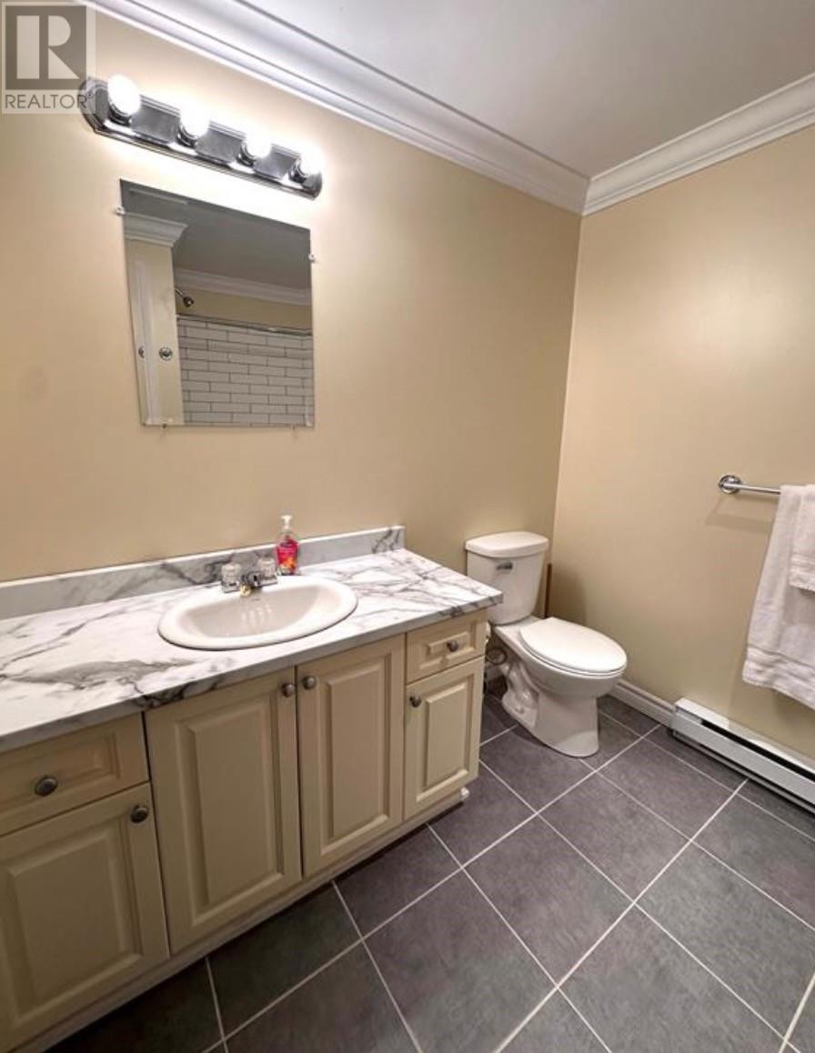 60 Lakeview Drive - 36