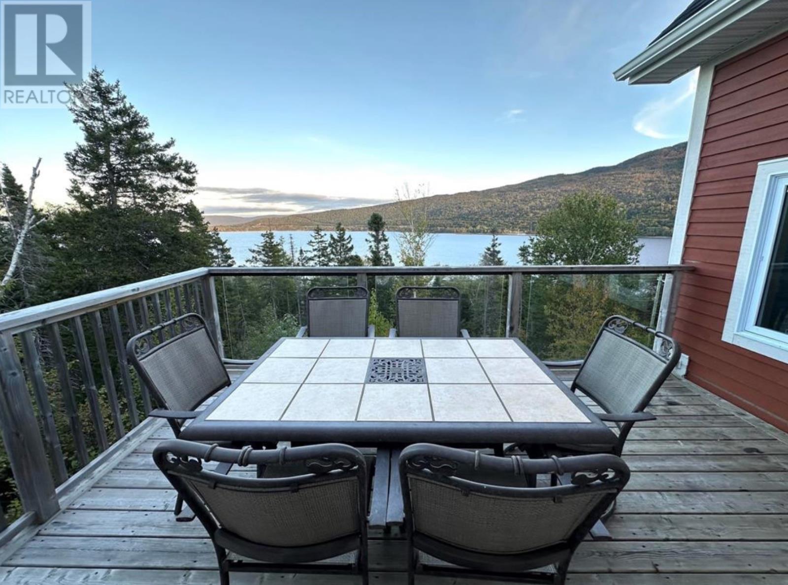 60 Lakeview Drive - 8