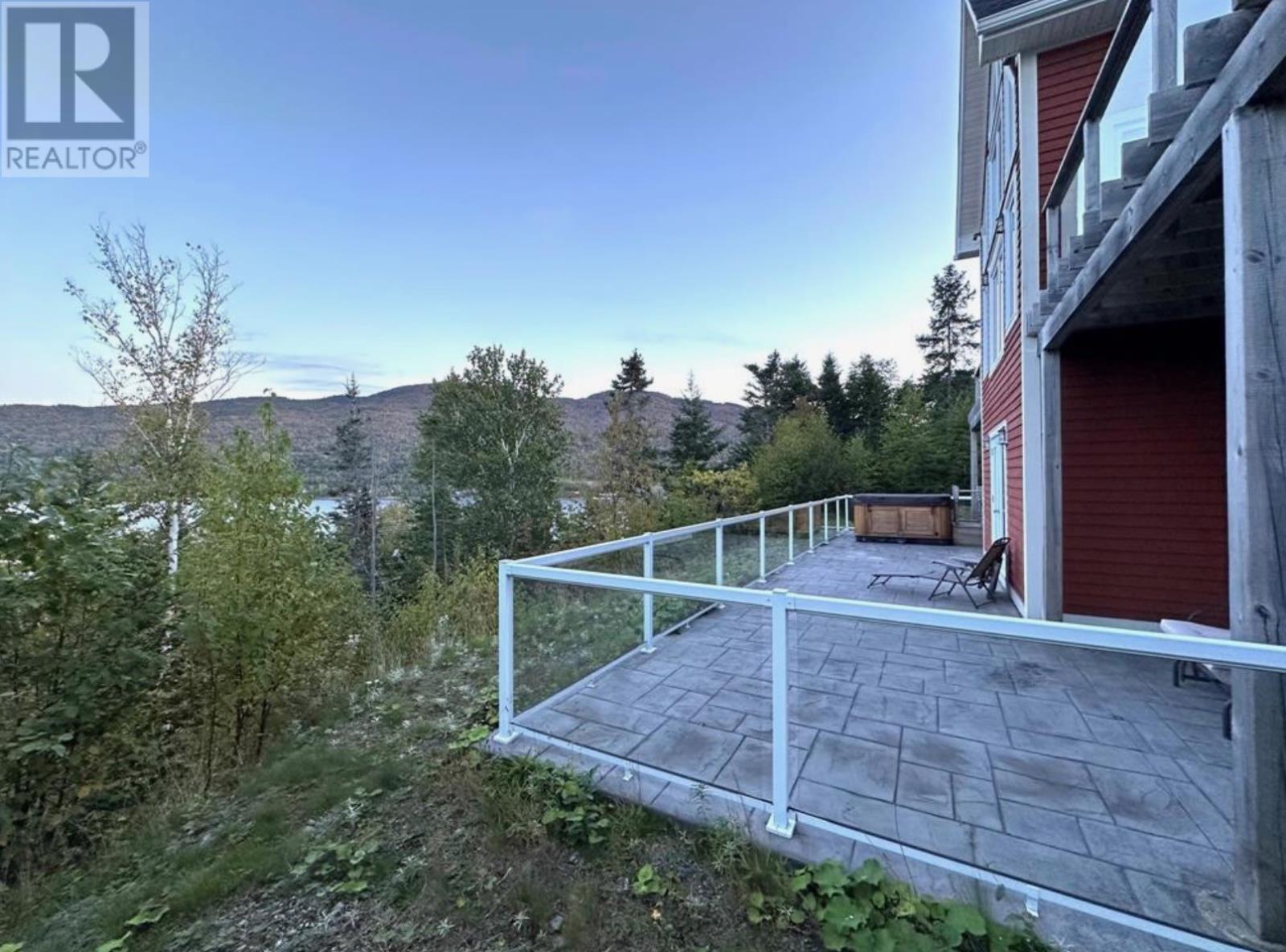 60 Lakeview Drive - 9