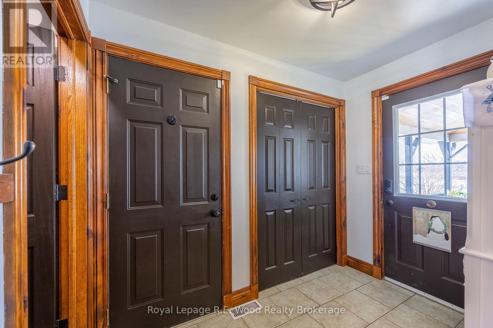 1442 NORFOLK CTY RD 28 - Photo 5 of 46, Norfolk, Ontario