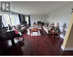 401A Main Street North thumbnail 17