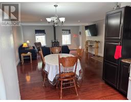 401A Main Street North thumbnail 6