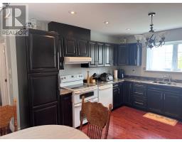 401A Main Street North thumbnail 8