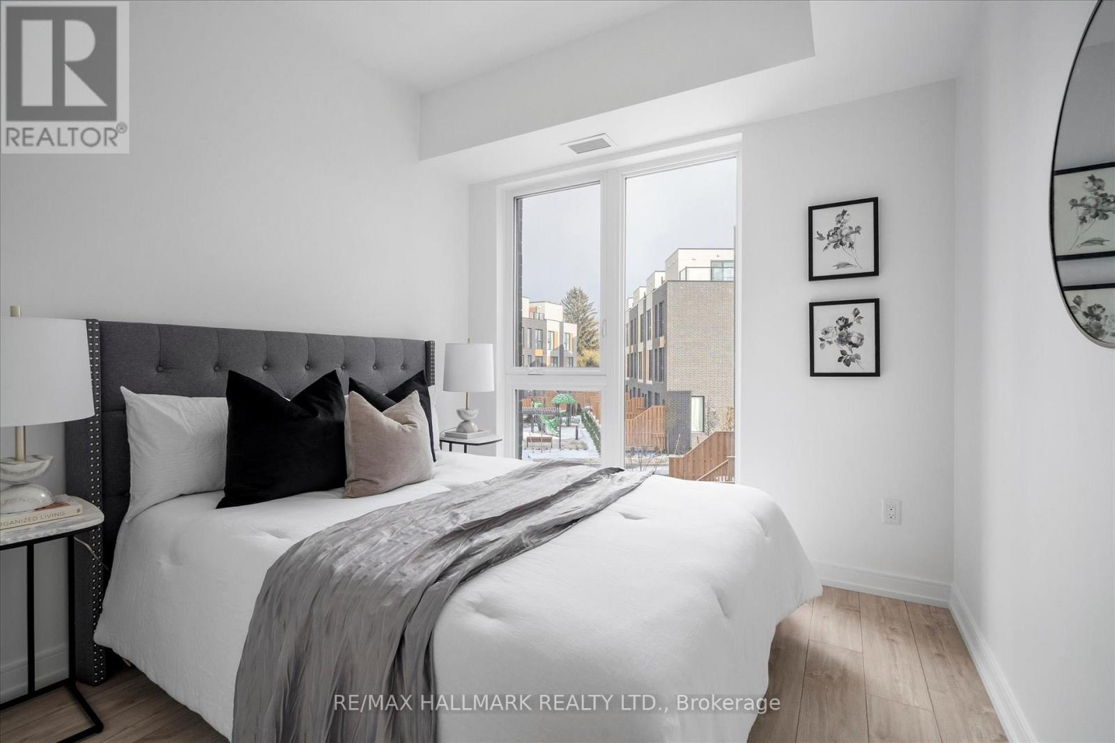 #3 170 CLONMORE AVENUE - 18