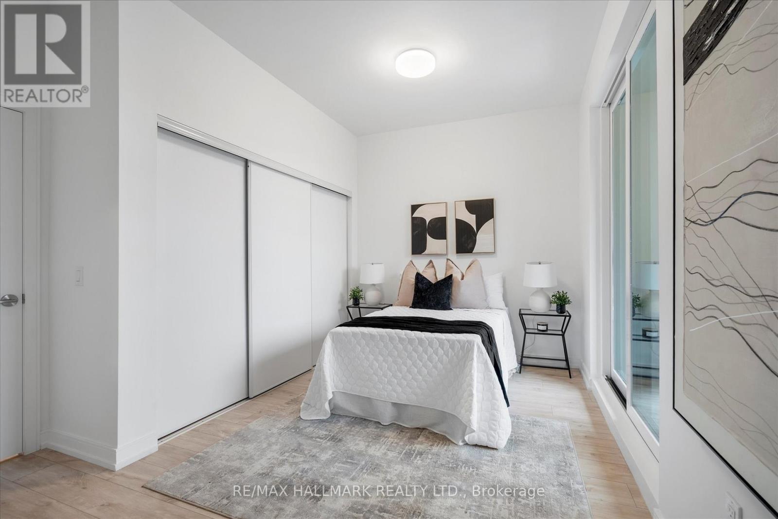 #3 170 CLONMORE AVENUE - 27