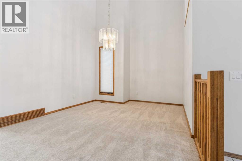 Single Family House for Sale in  Edgebrook Road NW Edgemont Calgary 