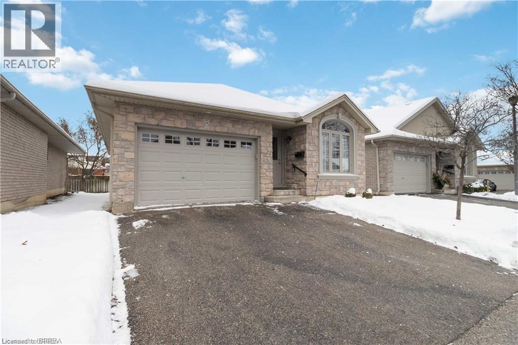 54 GLENWOOD Drive Unit# 15 - Photo 2 of 32, Brantford, Ontario