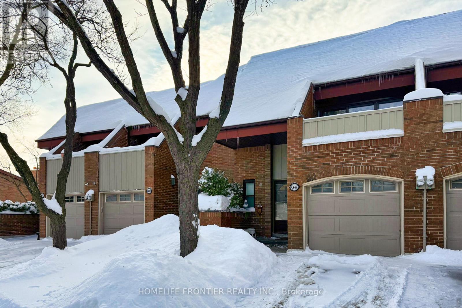 64 FLAMING ROSEWAY - Photo 2 of 49, Toronto (Willowdale East), Ontario