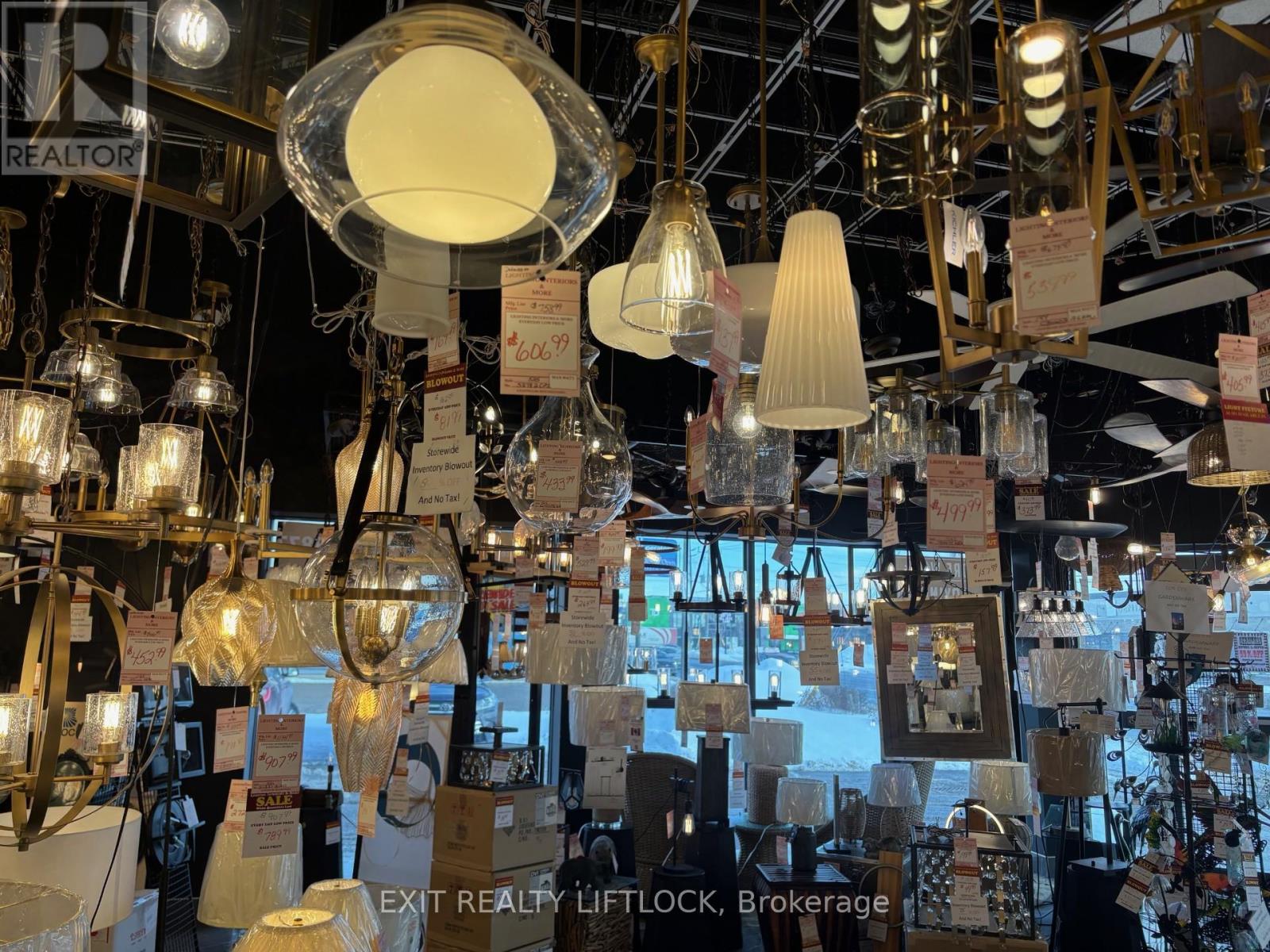 746 Lansdowne photo 4