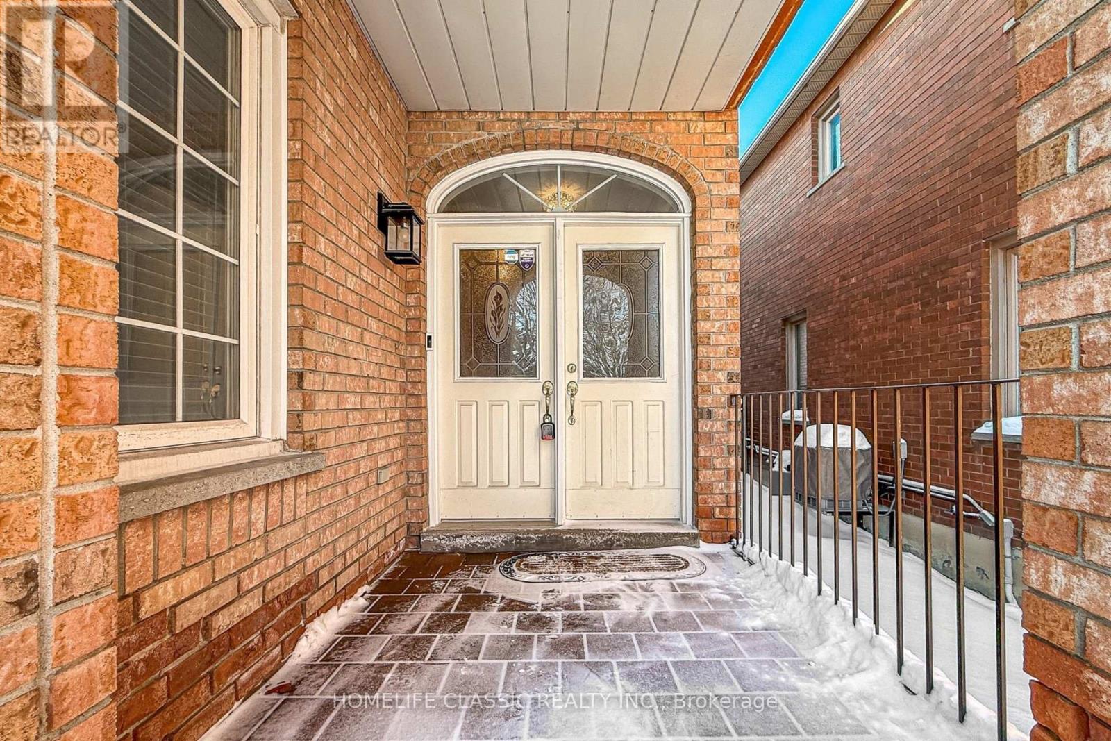 50 OAKHURST DRIVE - 2