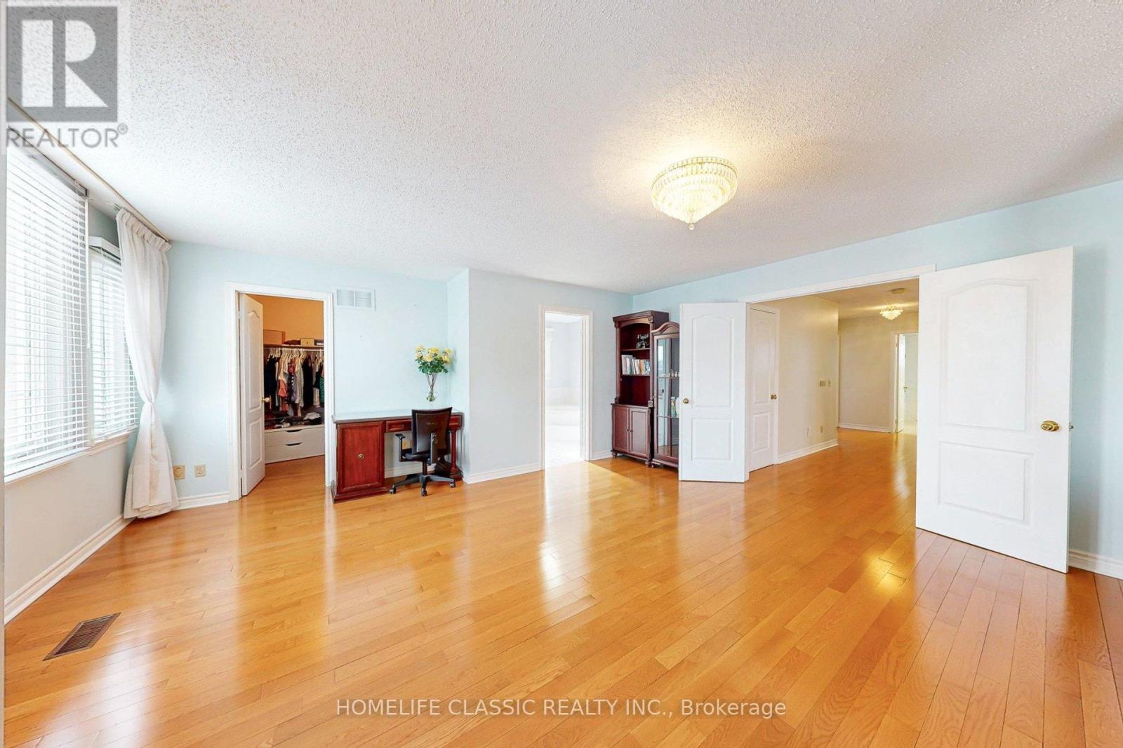 50 OAKHURST DRIVE - 30