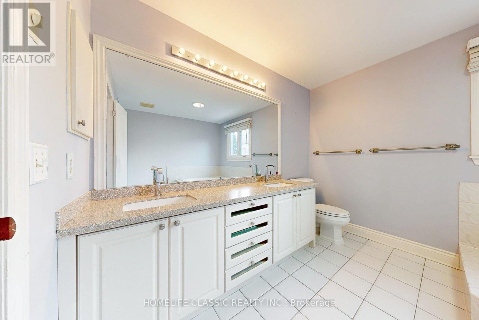 50 OAKHURST DRIVE - 33