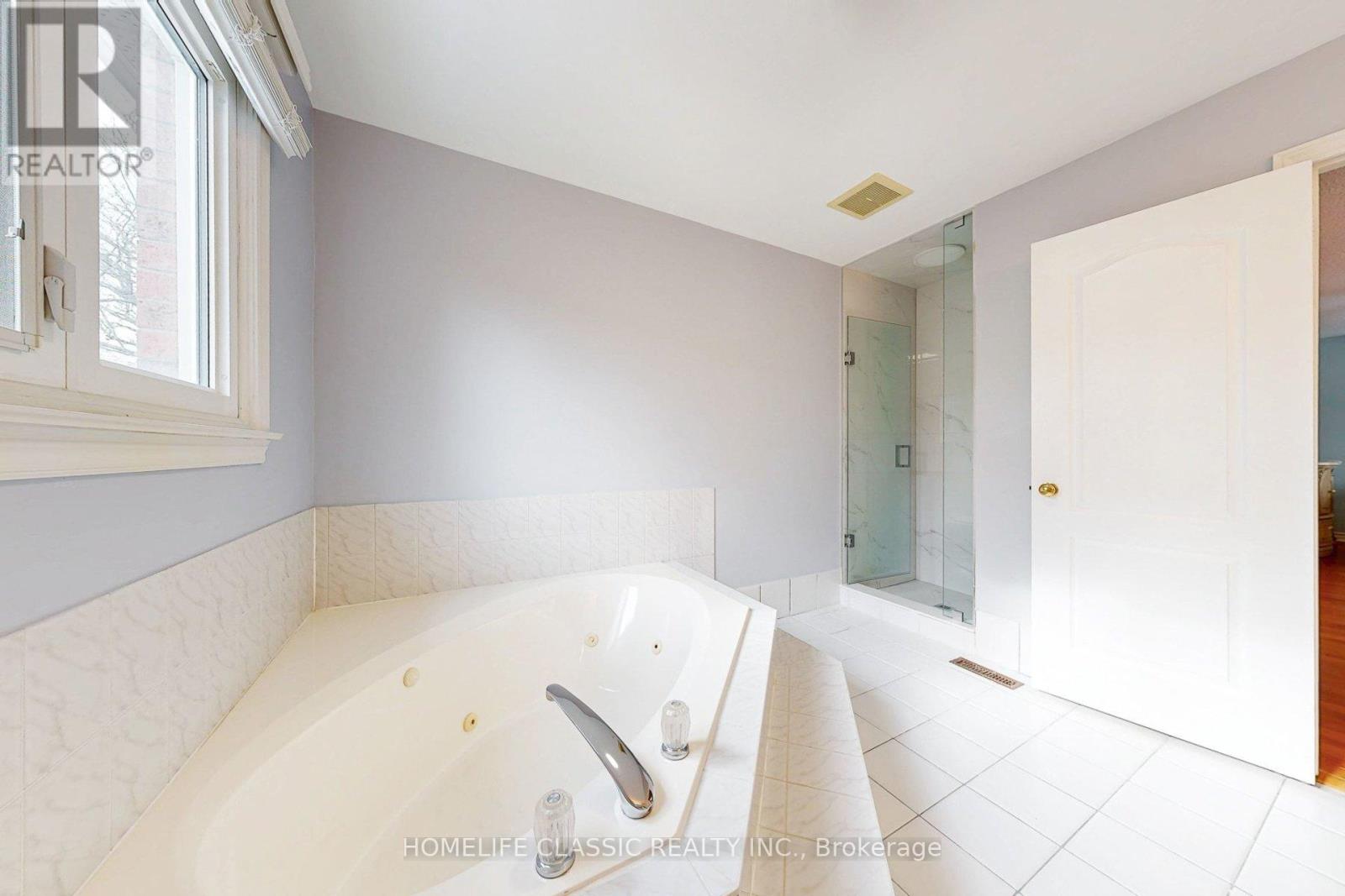 50 OAKHURST DRIVE - 34