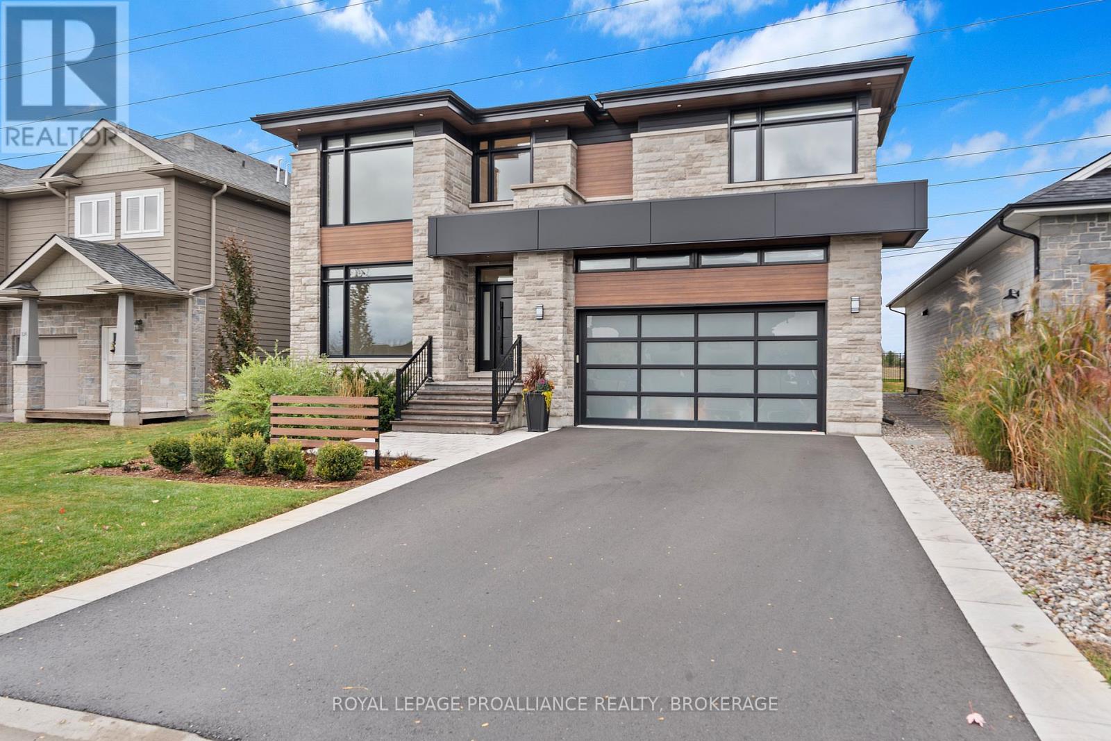 832 WINDERMERE DRIVE - 1