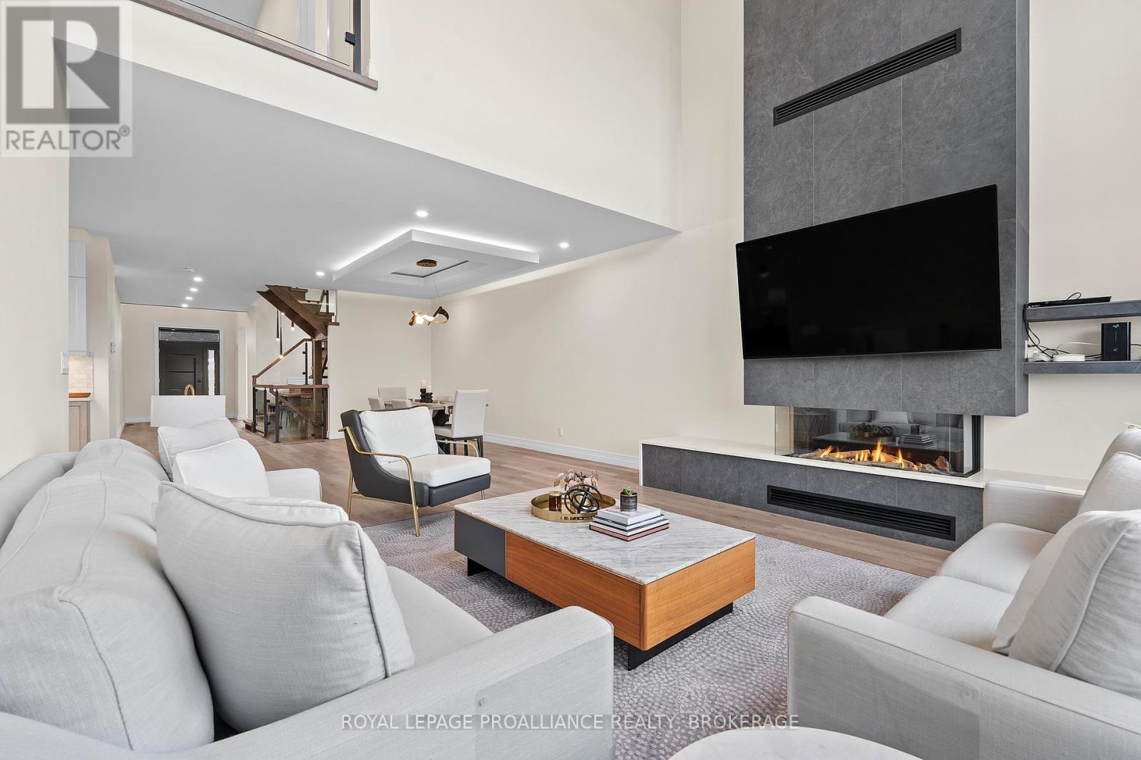 832 WINDERMERE DRIVE - 9