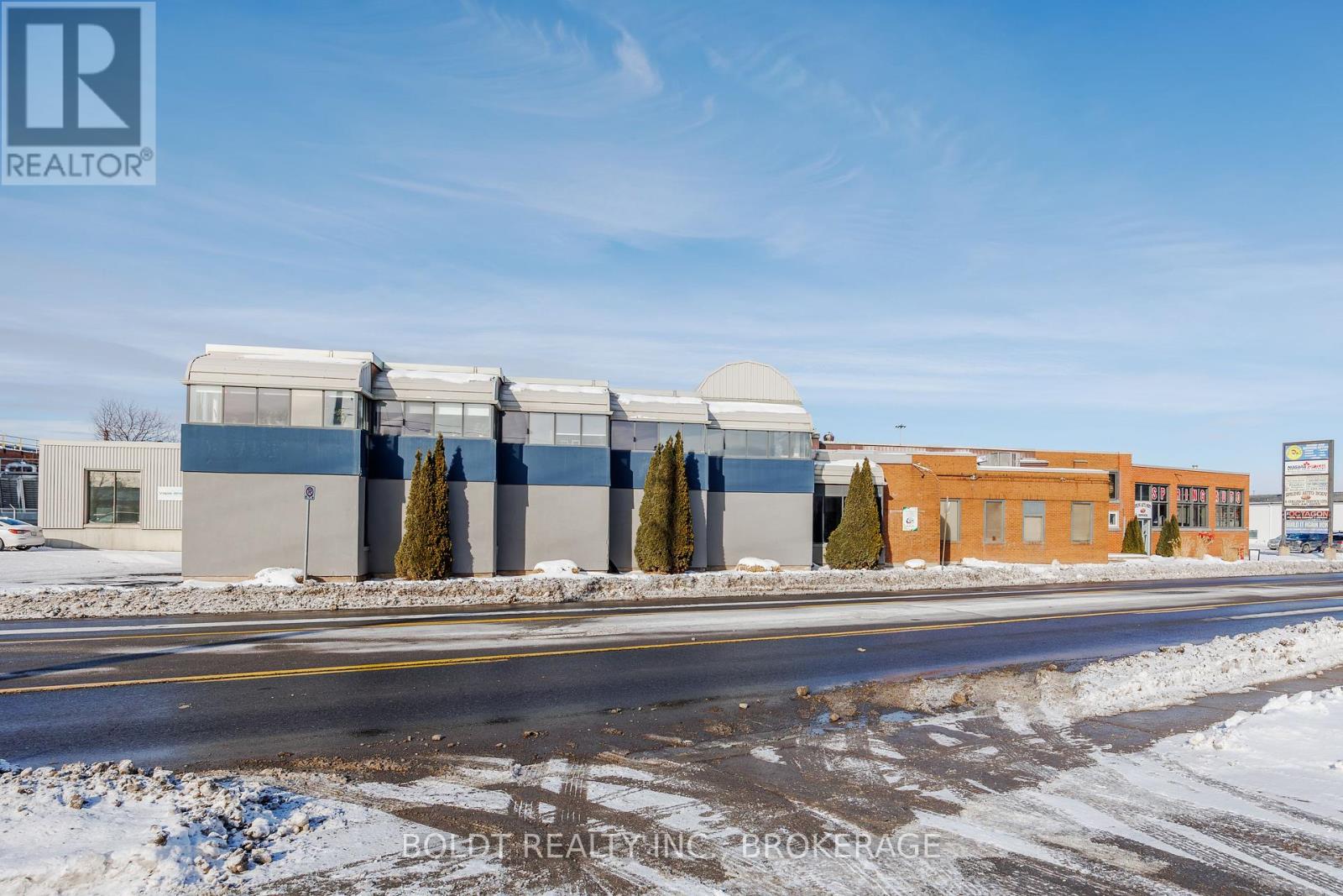 120 - 325 WELLAND AVENUE