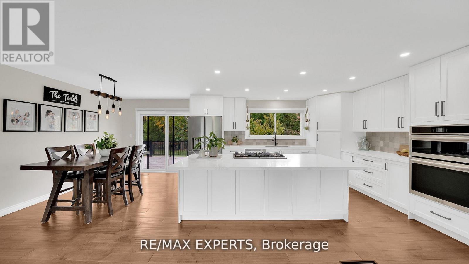 26 WELLAR AVENUE - Photo 4 of 50, King (Nobleton), Ontario