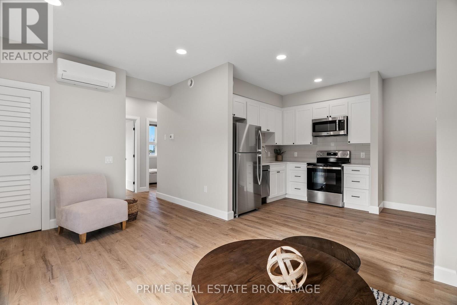 201A - 13 MOONLIGHT COURT - Photo 5 of 27, Central Huron (Clinton), Ontario