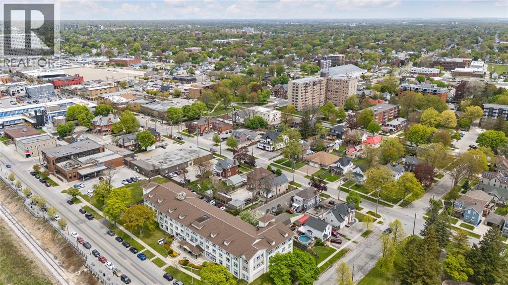 169 CHRISTINA STREET South - 38