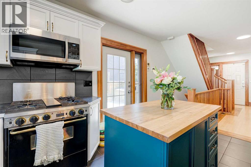 Single Family House for Sale in   Avenue SW South Calgary Calgary 