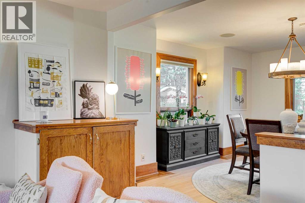 Single Family House for Sale in   Avenue SW South Calgary Calgary 