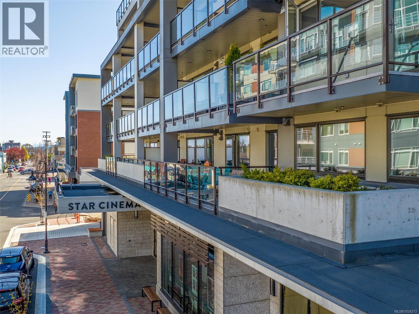 203 2461 Sidney Ave, Sidney