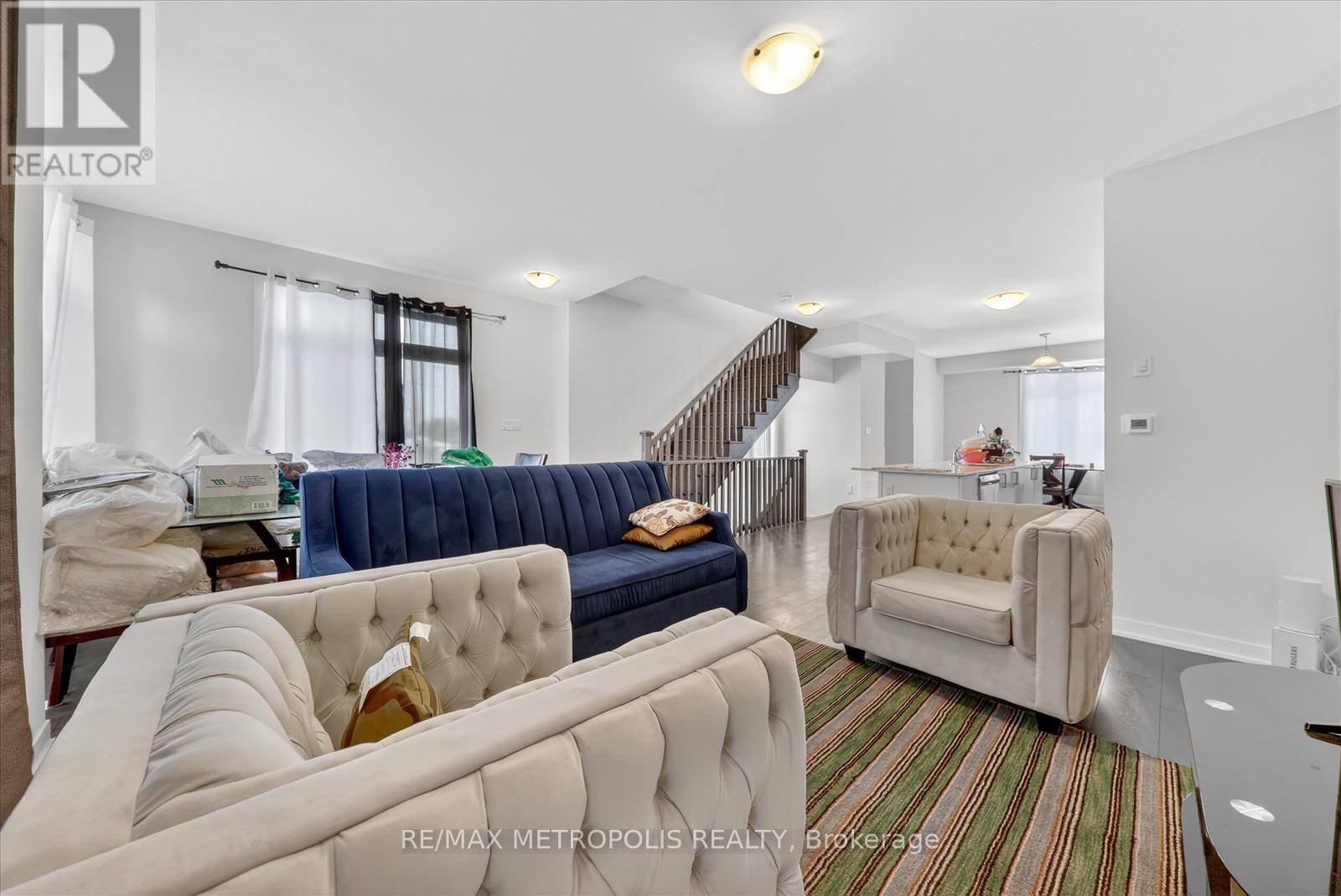 #301 1865 PICKERING PARKWAY - 18