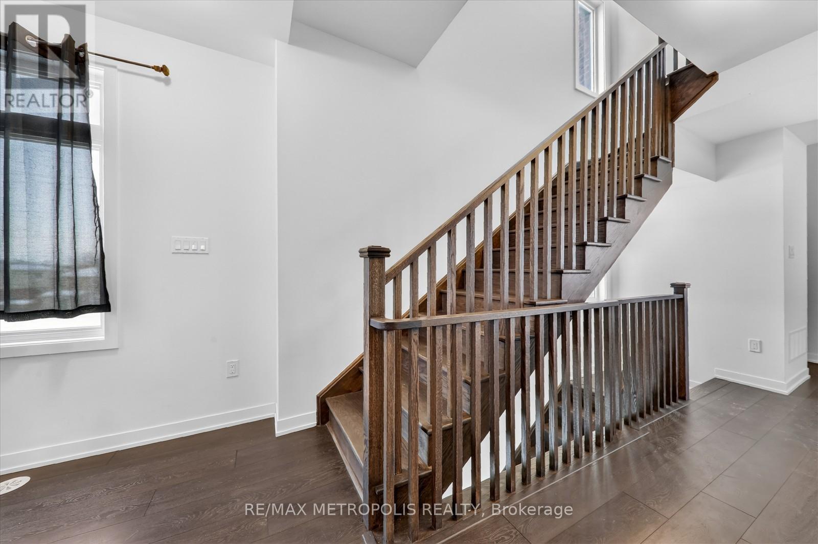 #301 1865 PICKERING PARKWAY - 22