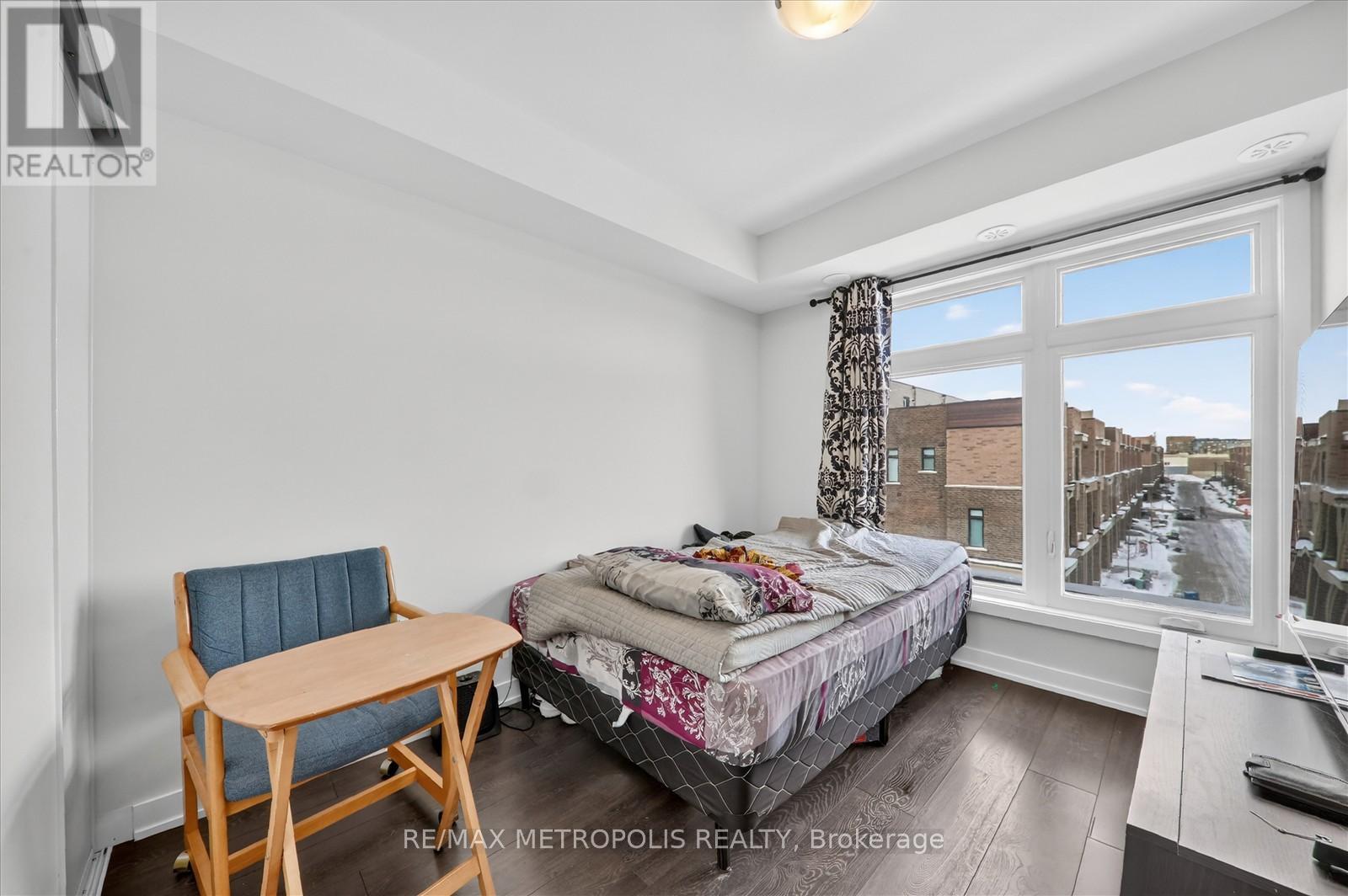 #301 1865 PICKERING PARKWAY - 23